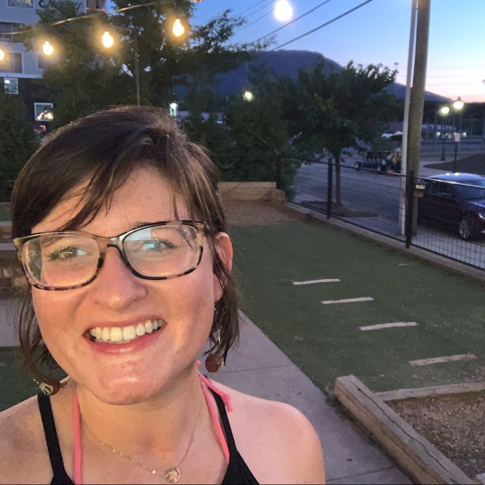 Meet your Posher, Hailey